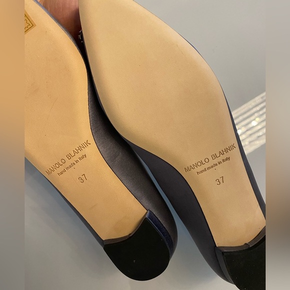Manolo Blahnik Hangisi Satin Flats – Grey with Crystal Buckle – Size 37 - Picture 7 of 9